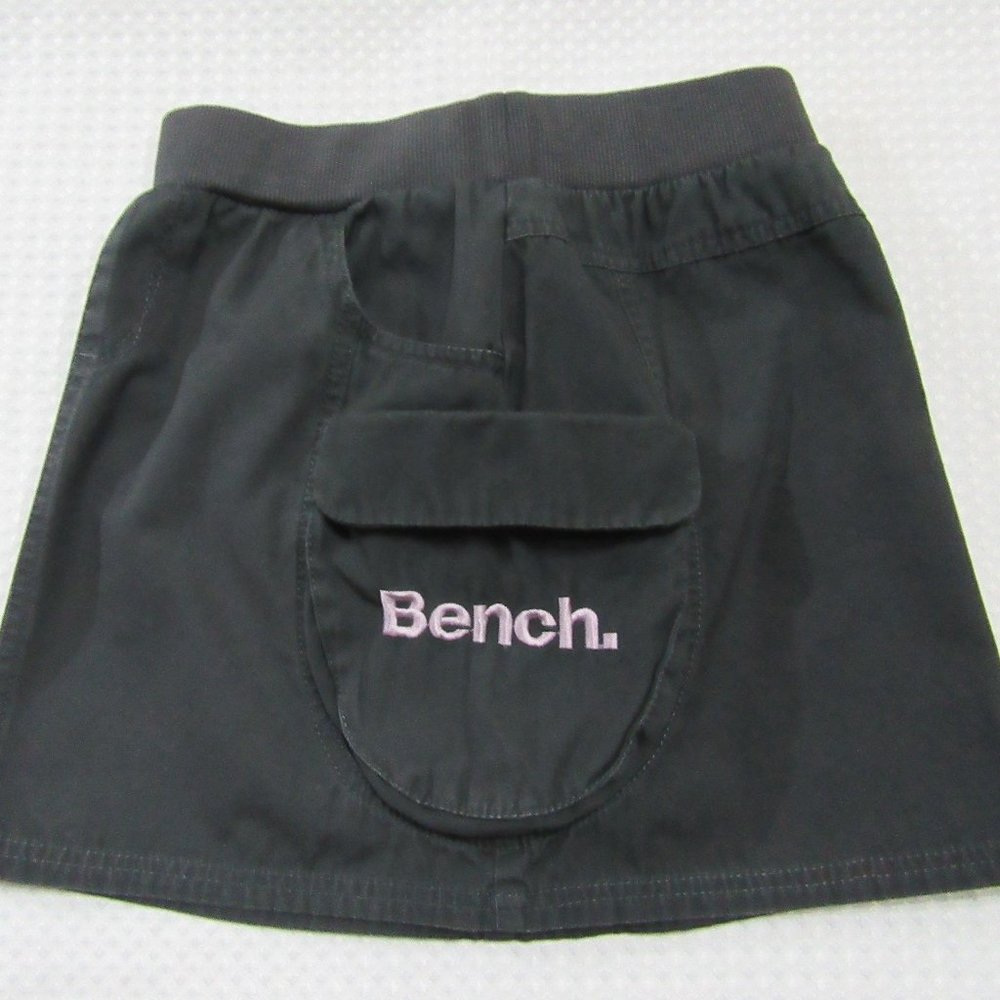 Kids Bench Skirt Age 11/ 12- Kaki Green